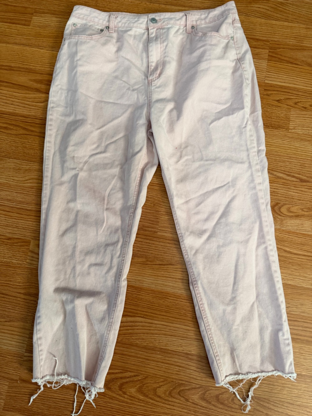 No Boundaries Light Pink Cropped Jeans
